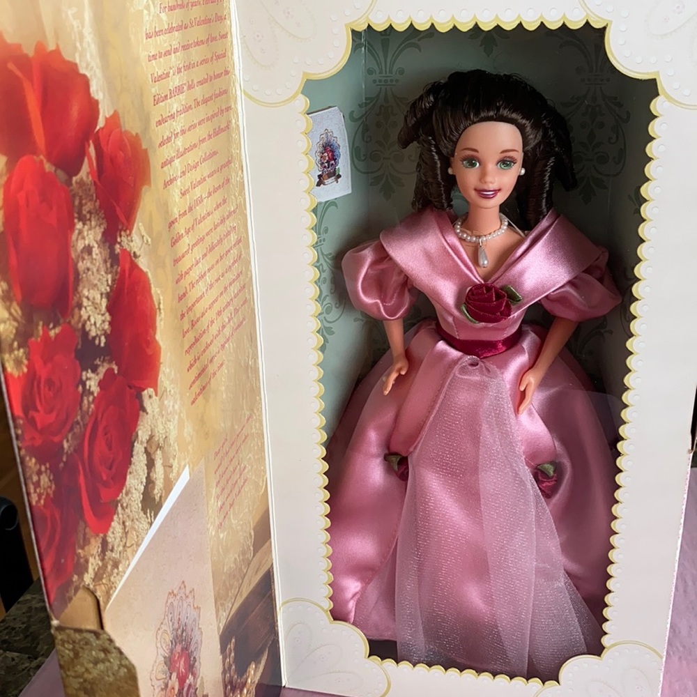 1995 Hallmark Sweet Valentine Barbie♥️
